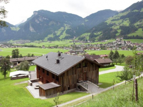 Grand Apartment in Mayrhofen with Infrared Sauna Artistic Interiors